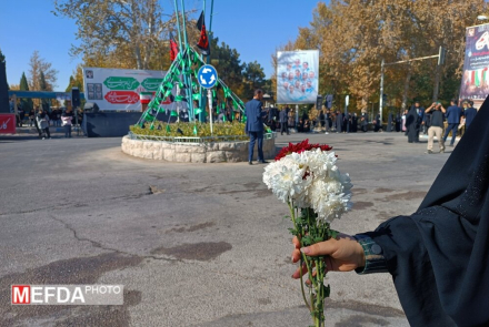 ثبت شکوه وداع با شهیدان گمنام 