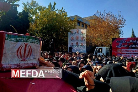 ثبت شکوه وداع با شهیدان گمنام 