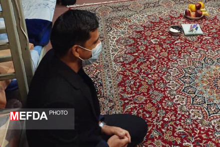 بازدید شبانه و سرزده رئیس دانشگاه علوم پزشکی اصفهان از خوابگاه‌های دانشجویی به روایت تصویر